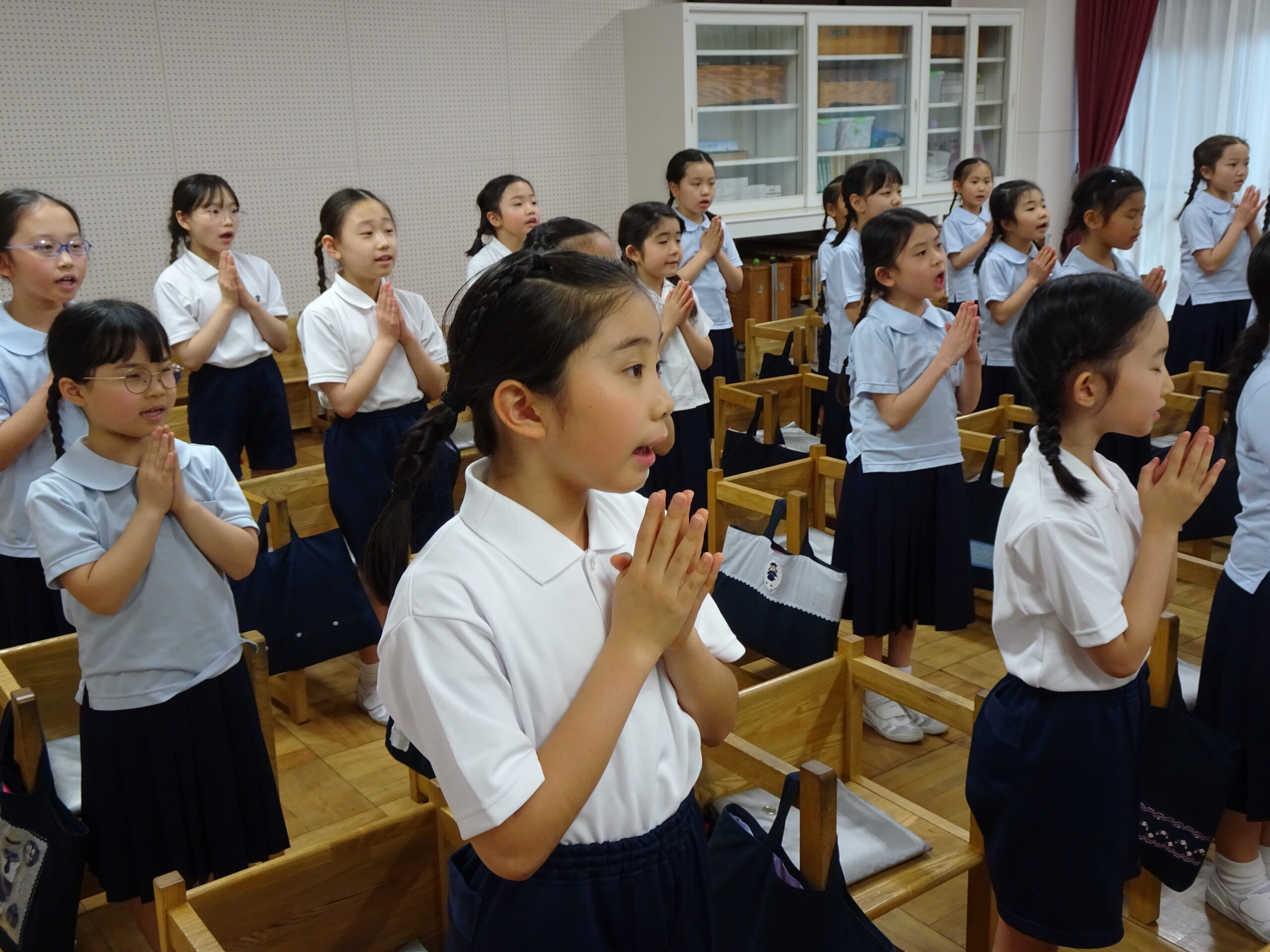 音楽室から（3年生） | NEWS & TOPICS | 白百合学園小学校